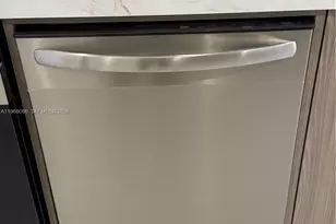 1900 W 54th St, Hialeah, FL 33012 - Photo 15