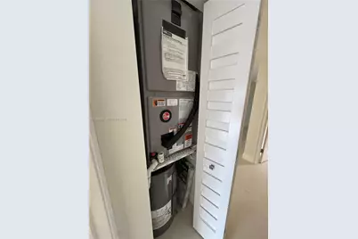 1900 W 54th St #219, Hialeah, FL 33012 - Photo 33