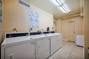 5700 Collins Ave, Miami Beach, FL 33140 - Photo 25