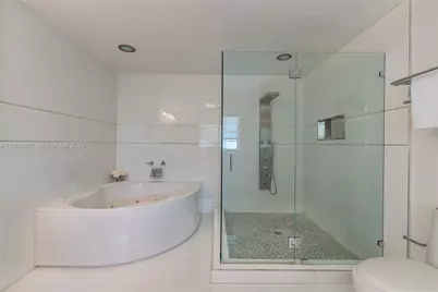 5132 NW 106th Ave, Doral, FL 33178 - Photo 3