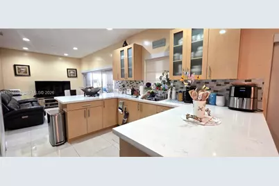 5769 NW 99th Ave, Doral, FL 33178 - Photo 11
