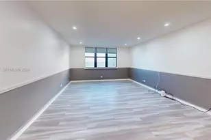 1800 NE 114th St, Miami, FL 33181 - Photo 21