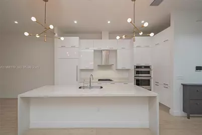 4454 NW 80th Ave, Doral, FL 33166 - Photo 3