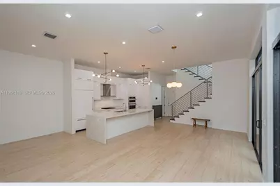 4454 NW 80th Ave, Doral, FL 33166 - Photo 9