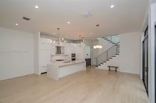 4454 NW 80th Ave, Doral, FL 33166 - Photo 9