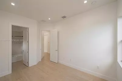 4454 NW 80th Ave, Doral, FL 33166 - Photo 15