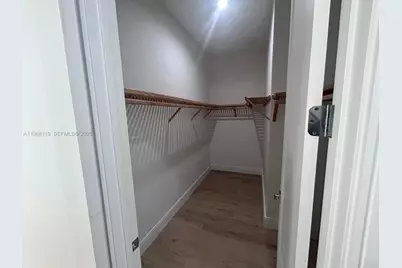 4454 NW 80th Ave, Doral, FL 33166 - Photo 11