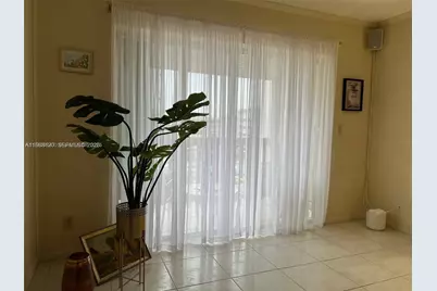 215 SE 3rd Ave #3 D, Hallandale Beach, FL 33009 - Photo 9