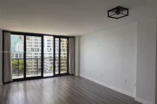 600 NE 36th St, Miami, FL 33137 - Photo 5