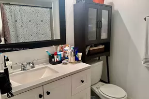 600 NE 36th St, Miami, FL 33137 - Photo 9