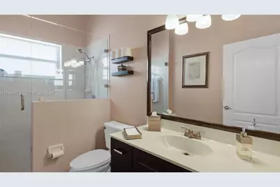 9768 NW 30th St, Doral, FL 33172 - Photo 35