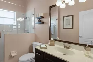 9768 NW 30th St, Doral, FL 33172 - Photo 35