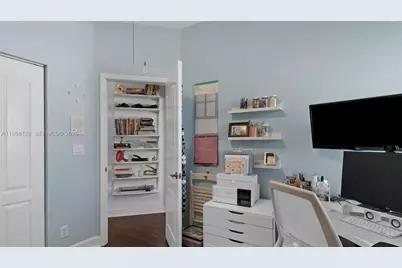 9768 NW 30th St, Doral, FL 33172 - Photo 39