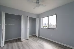 816 NW 11th St, Miami, FL 33136 - Photo 15