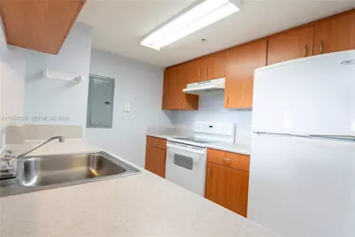 816 NW 11th St #1006, Miami, FL 33136 - Photo 21