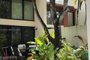 7825 SW 103rd Pl, Miami, FL 33173 - Photo 1