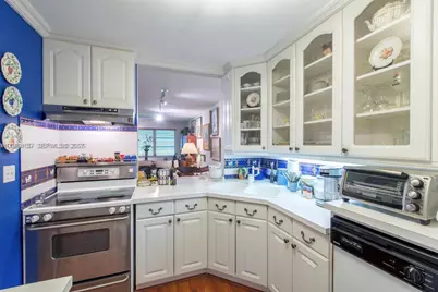 2200 Park Ln #105, Hollywood, FL 33021 - Photo 3