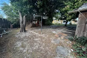 4011 NW 171st St, Miami Gardens, FL 33055 - Photo 3