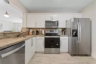 4736 NW 114th Ave #205, Doral, FL 33178 - Photo 3