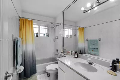 7562 W 32nd Ct #0, Hialeah, FL 33018 - Photo 23