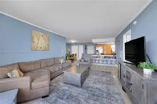 7300 Wayne Ave, Miami Beach, FL 33141 - Photo 15