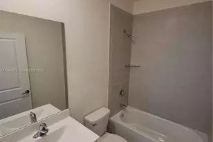 11404 West 33rd Ct, Hialeah, FL 33018 - Photo 9