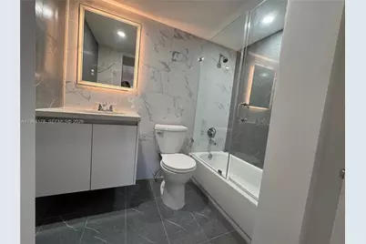 1039 Newport H #1039, Deerfield Beach, FL 33442 - Photo 5