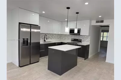 1039 Newport H #1039, Deerfield Beach, FL 33442 - Photo 1