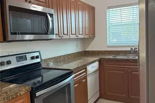 1115 SE 13th Ave, Homestead, FL 33035 - Photo 5