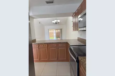 1115 SE 13th Ave, Homestead, FL 33035 - Photo 7