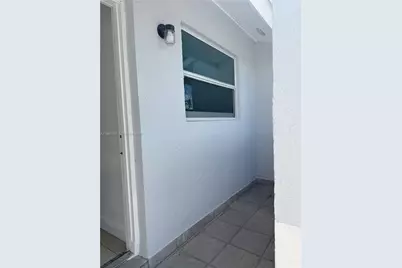 1115 SE 13th Ave, Homestead, FL 33035 - Photo 3