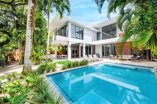 2550 Overbrook St, Miami, FL 33133 - Photo 25