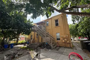 110 S B St, Lake Worth, FL 33460 - Photo 5