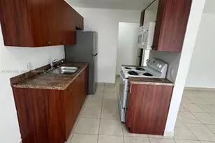 16120 NE 19th Pl, North Miami Beach, FL 33162 - Photo 5