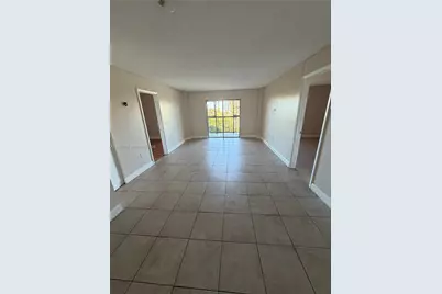 4801 NW 7th St #607-16, Miami, FL 33126 - Photo 5