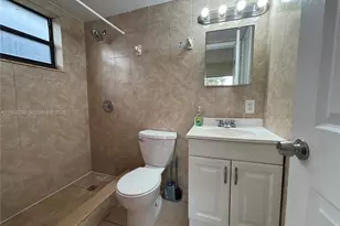 7311 NW 37th St, Davie, FL 33024 - Photo 7