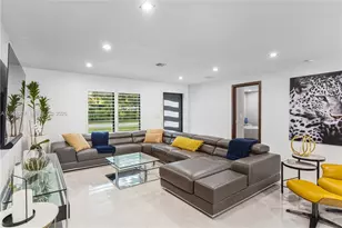 400 NW 24th St, Wilton Manors, FL 33311 - Photo 13