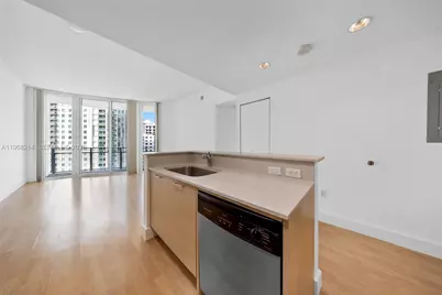350 NE 24th St #1404, Miami, FL 33137 - Photo 5