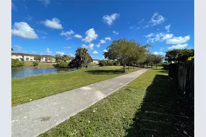 7317 NW 174th Ter #102, Hialeah, FL 33015 - Photo 27