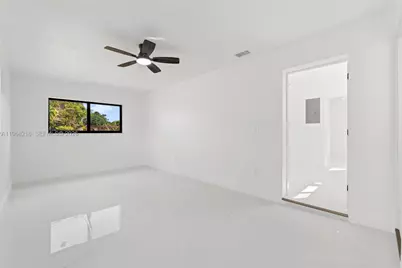 14950 NE 2nd Ave, Miami, FL 33161 - Photo 29