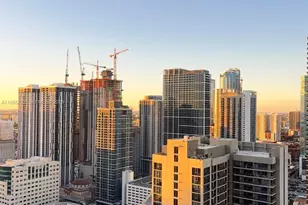 253 NE 2nd St, Miami, FL 33132 - Photo 3