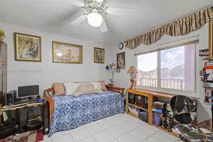 1200 SW 137th Ave, Pembroke Pines, FL 33027 - Photo 11