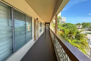 1885 NE 121st St, North Miami, FL 33181 - Photo 5