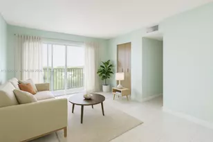 8895 Fontainebleau Blvd, Miami, FL 33172 - Photo 7