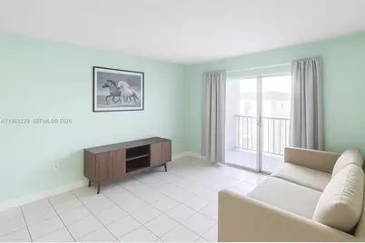 8895 Fontainebleau Blvd #504, Miami, FL 33172 - Photo 5