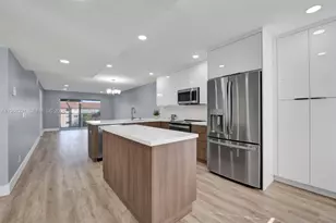 1351 SW 125th Ave, Pembroke Pines, FL 33027 - Photo 13