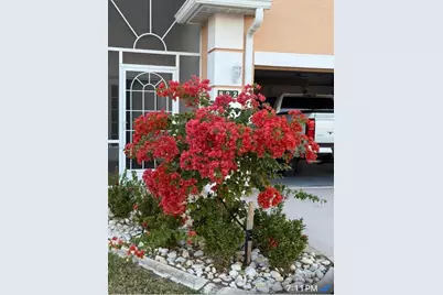 822 NW Sorrento Ln, Saint Lucie West, FL 34986 - Photo 3