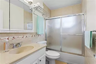 16750 NE 14th Ave, Miami, FL 33162 - Photo 13