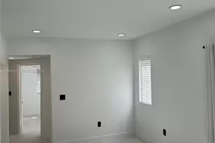 109 NW 6th Ave, Miami, FL 33128 - Photo 3