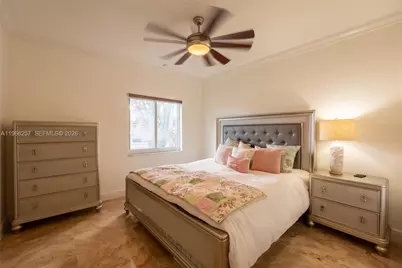 8235 NW 157th Ter, Miami Lakes, FL 33016 - Photo 9